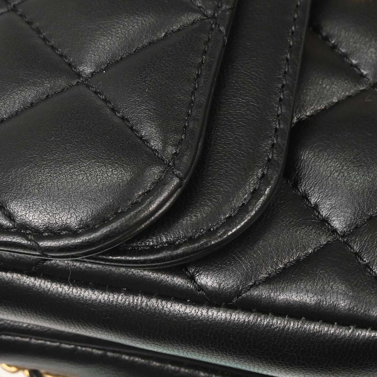 Chanel 2018-2019 Black Lambskin CC Chic Double Flap Shoulder Bag