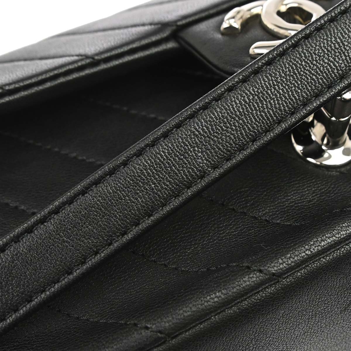Chanel 2017-2018 Black Calfskin Chevron Shoulder Bag