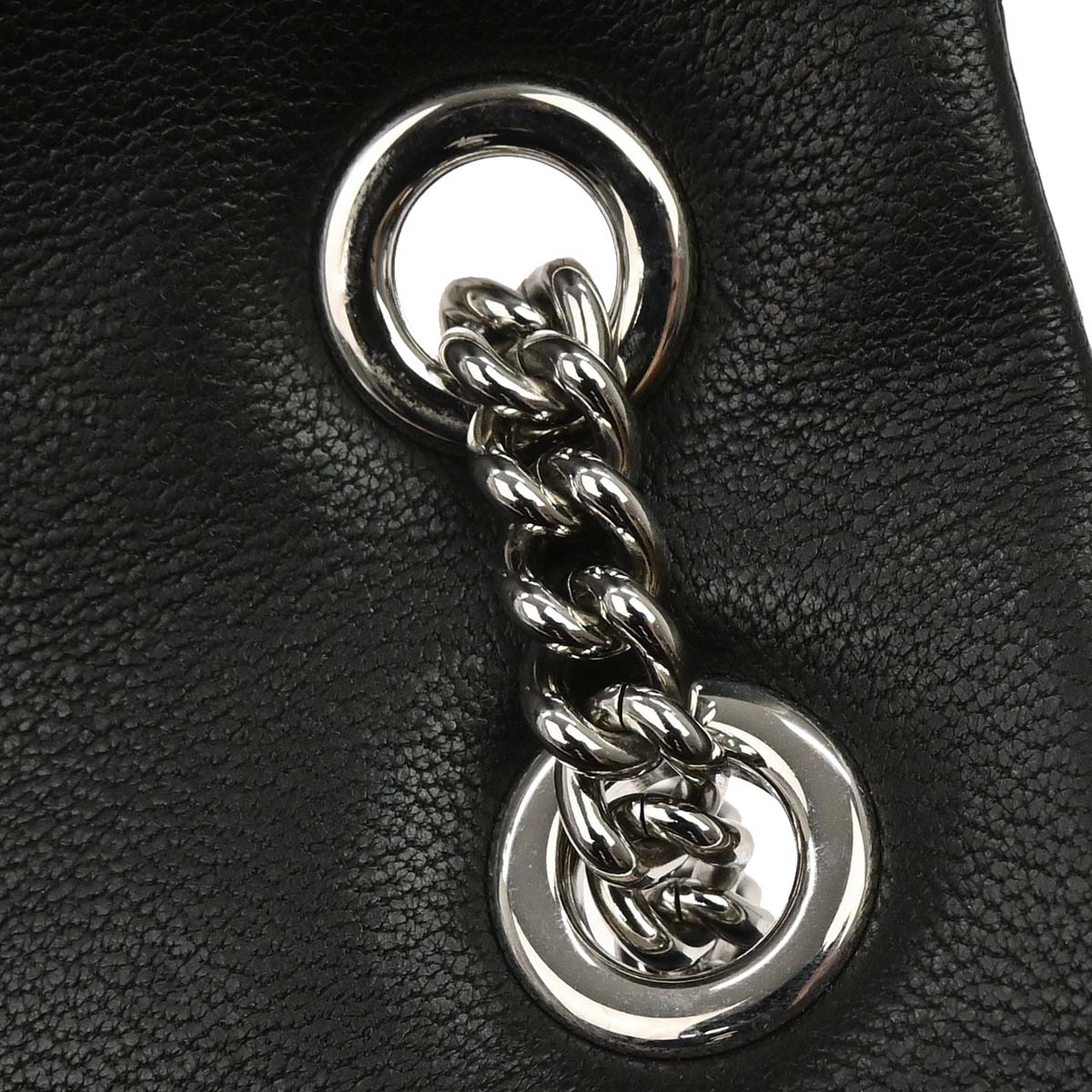 Chanel 2017-2018 Black Calfskin Chevron Shoulder Bag