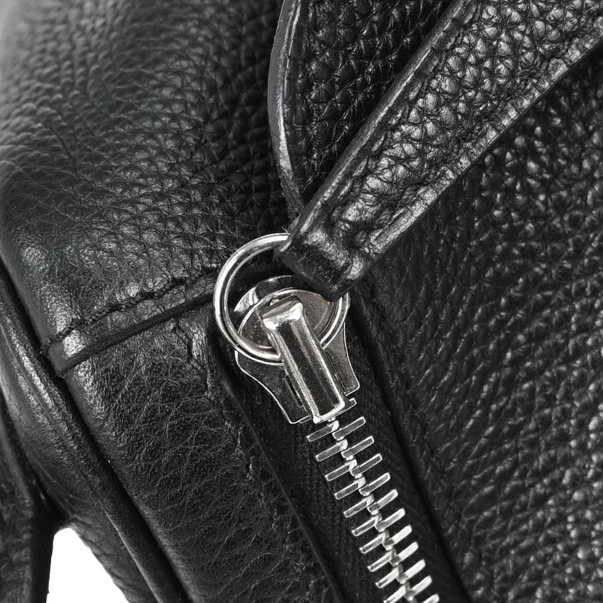 Hermes Black Taurillon Clemence Lindy 30 Shoulder Bag