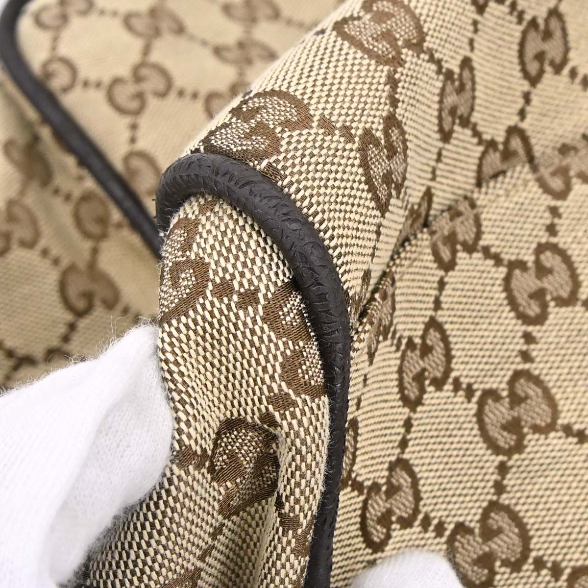Gucci Beige Canvas GG Sherry Line Duffle Handbag