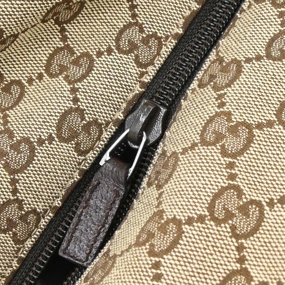 Gucci Beige Canvas GG Sherry Line Duffle Handbag