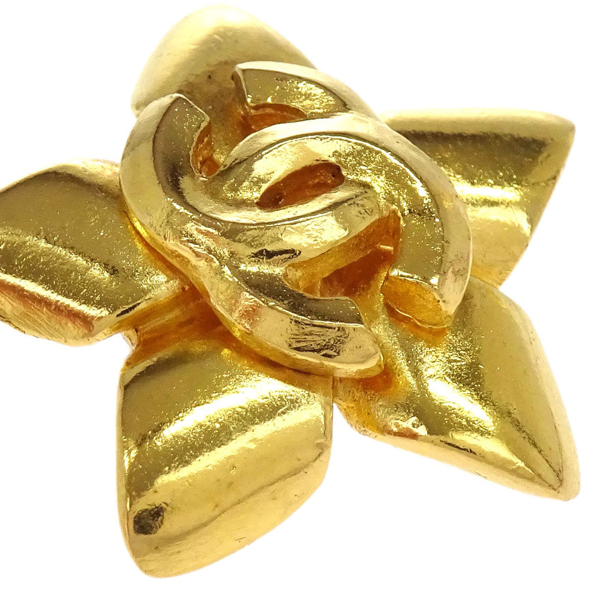 Chanel Flower CC Clip-On Earrings Gold 96P