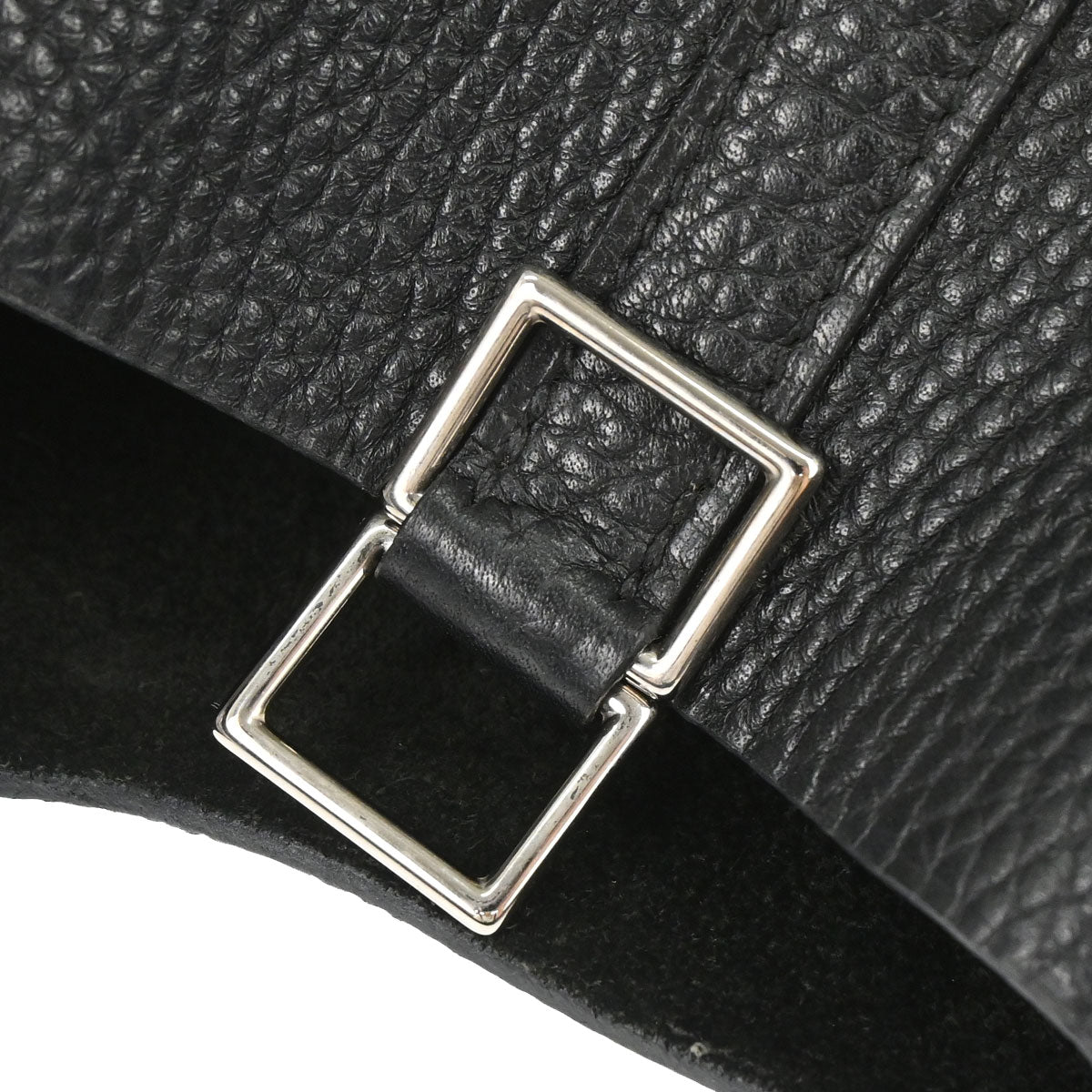 Hermes Black Taurillon Clemence Picotin Lock 18 PM Handbag