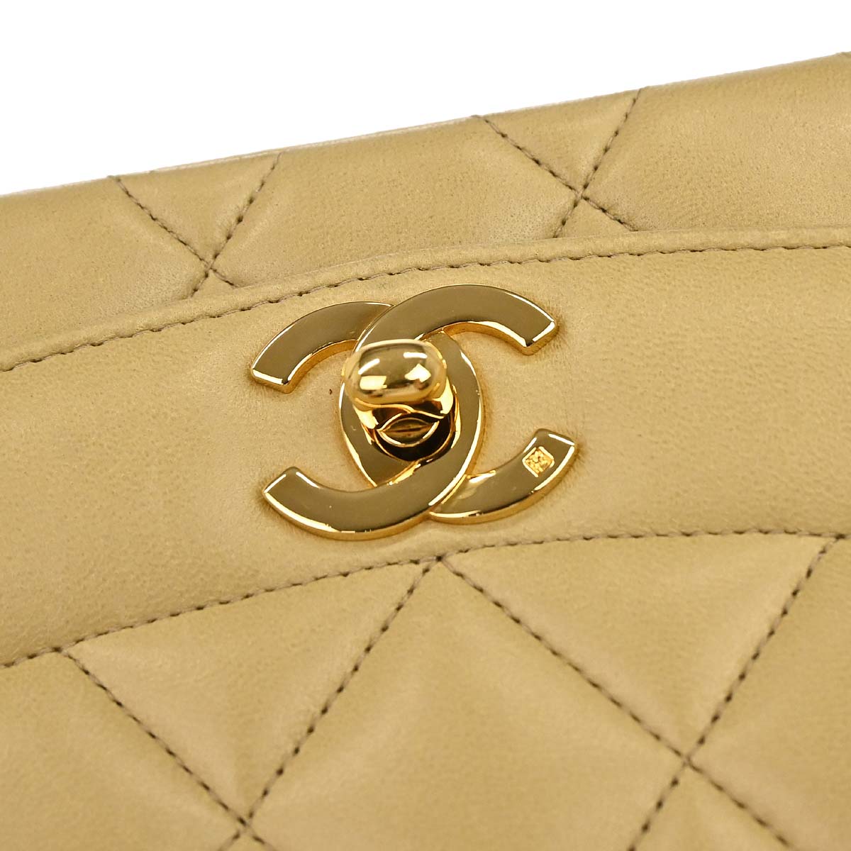Chanel 1991-1994 Beige Lambskin Small Diana Shoulder Bag