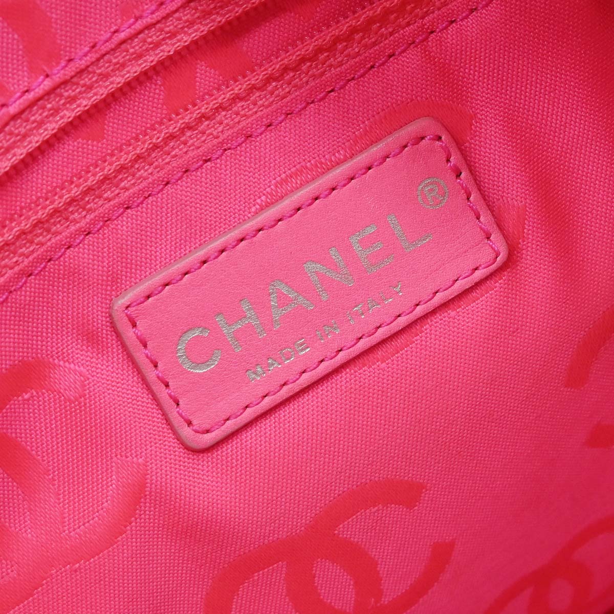 Chanel White Calfskin Cambon Ligne Tote Handbag