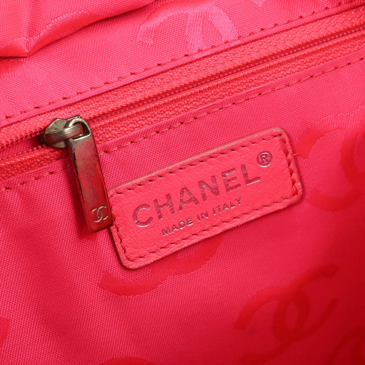 Chanel 2004-2005 Black Calfskin Cambon Ligne Tote Handbag