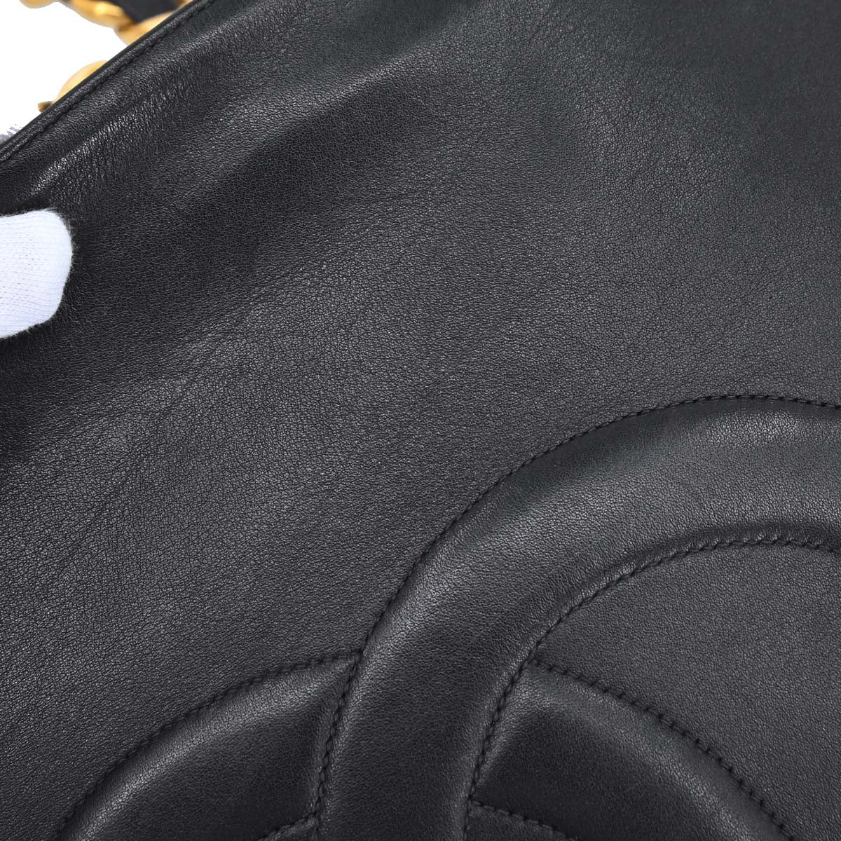 Chanel 1994-1996 Black Lambskin Chain Tote Shoulder Bag