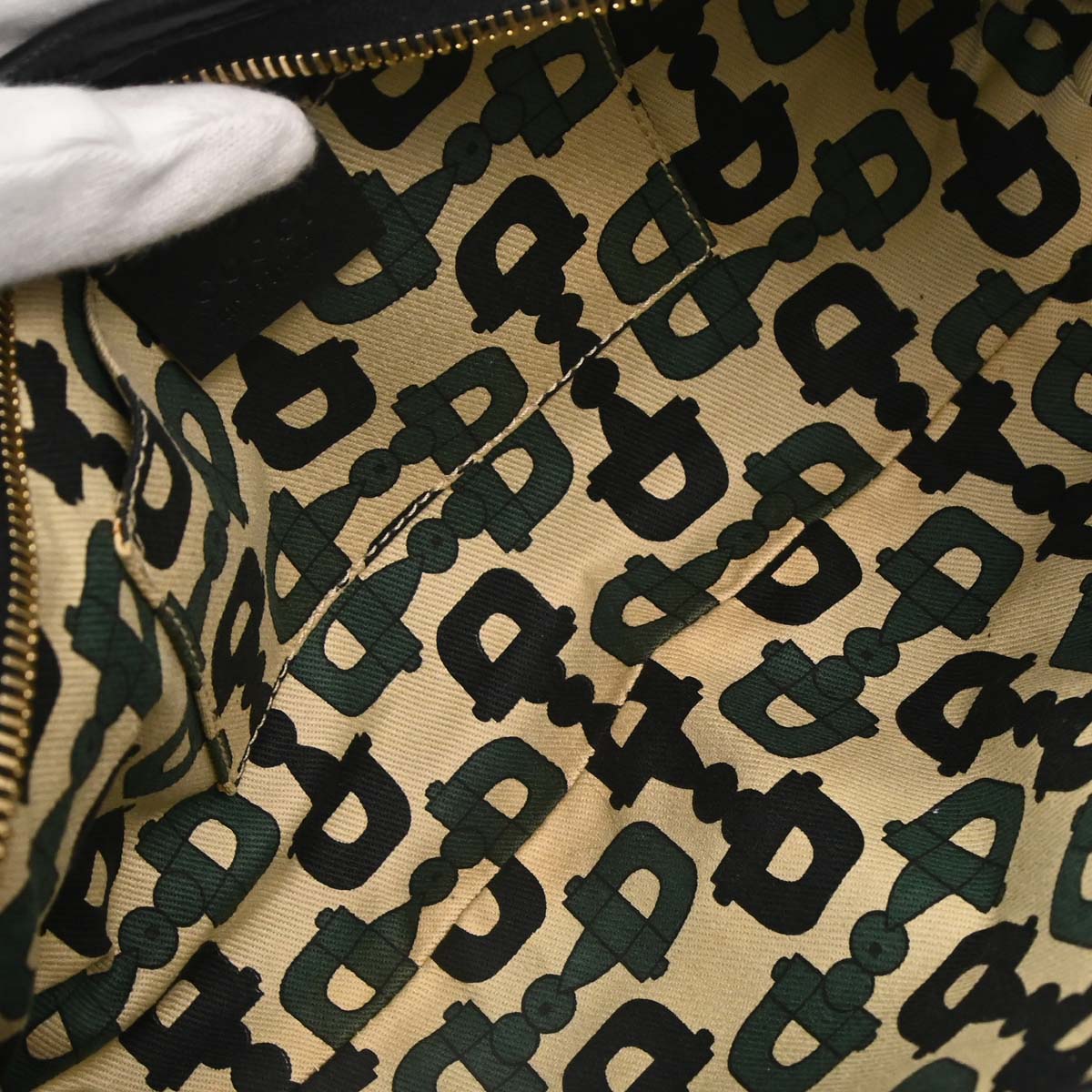 Gucci Black Guccissima Abbey D-ring Handbag