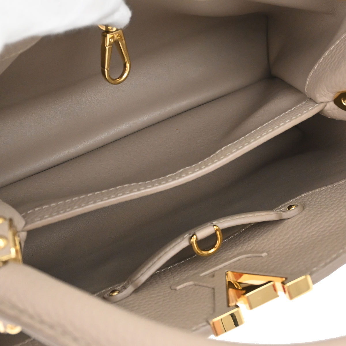 Louis Vuitton Beige Leather Capucines MM 2way Shoulder Handbag M52396