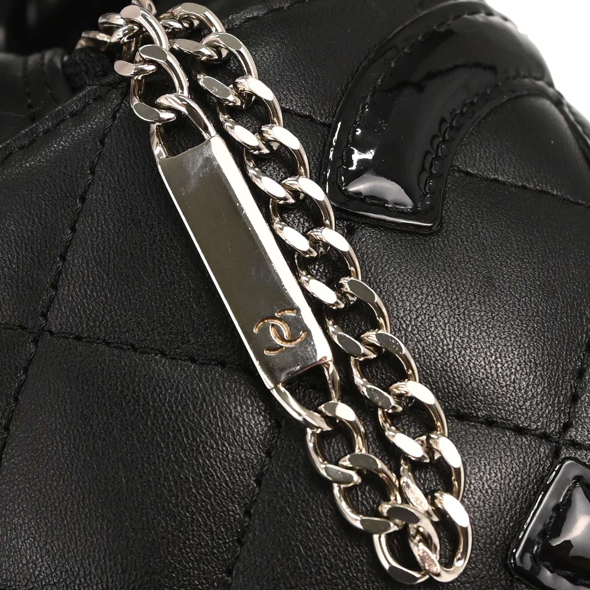 Chanel 2005-2006 Black Calfskin Cambon Ligne Handbag