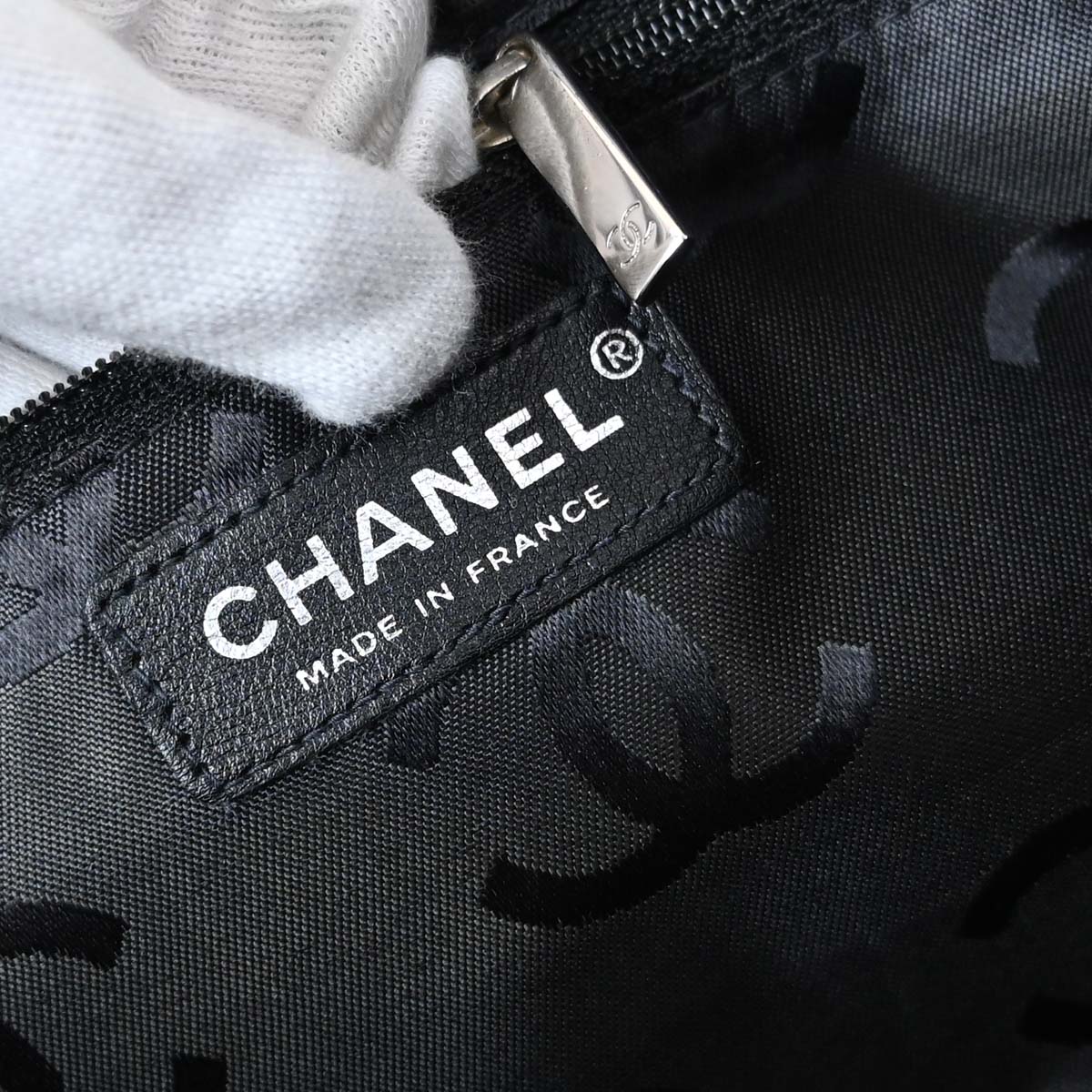 Chanel 2004-2005 Beige Calfskin Cambon Ligne Handbag