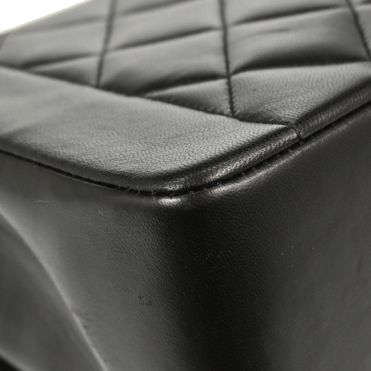 Chanel 1994-1996 Black Lambskin Medium Diana Shoulder Bag