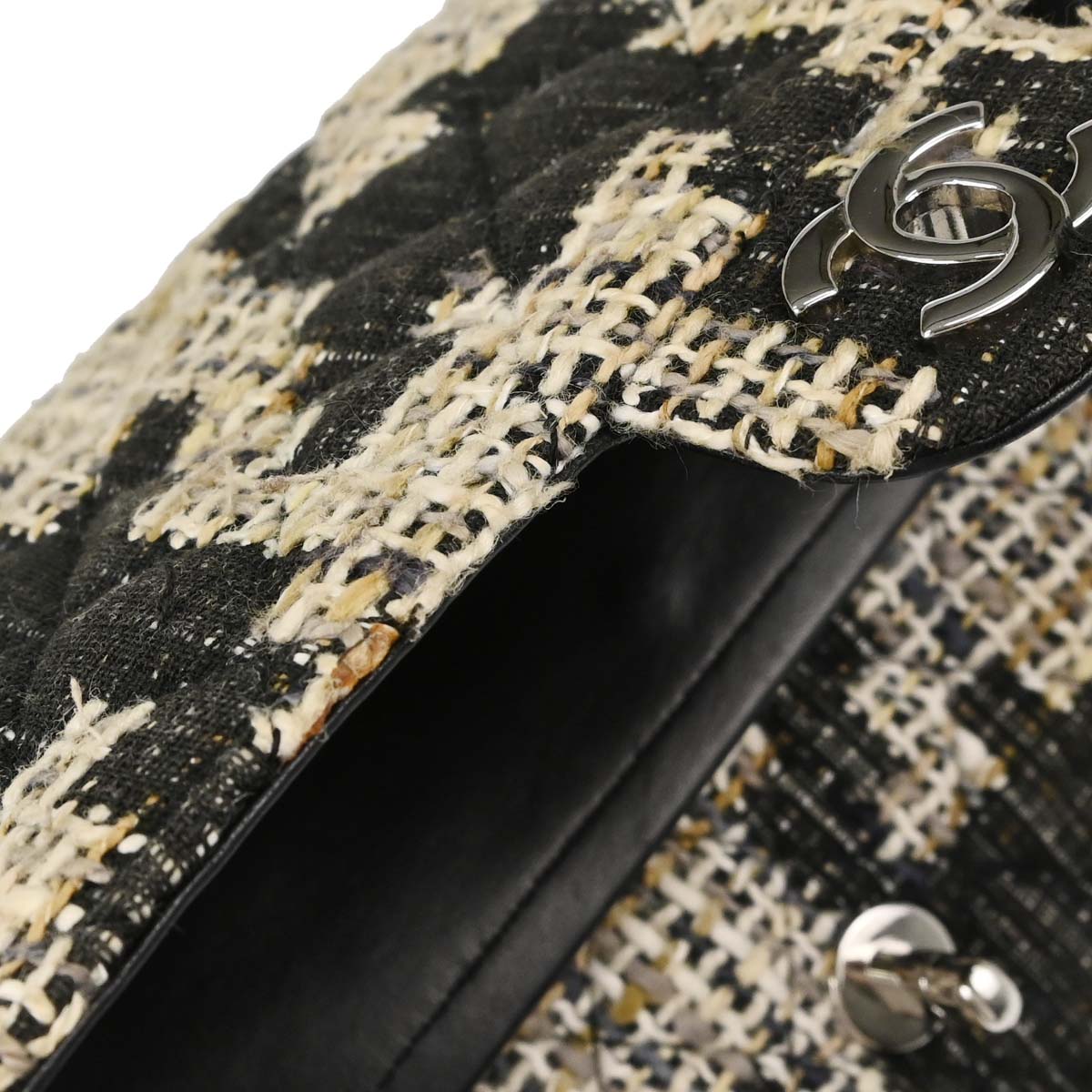 Chanel 2005-2006 Beige Black Tweed Medium Classic Double Flap Shoulder Bag