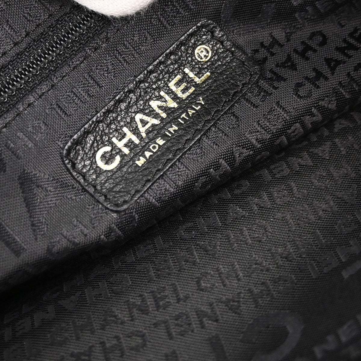 Chanel 2003-2004 Black Caviar Skin Tote Handbag
