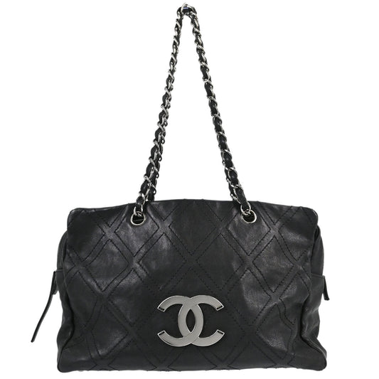 Chanel Black Calfskin Diamond Stitch Tote Handbag