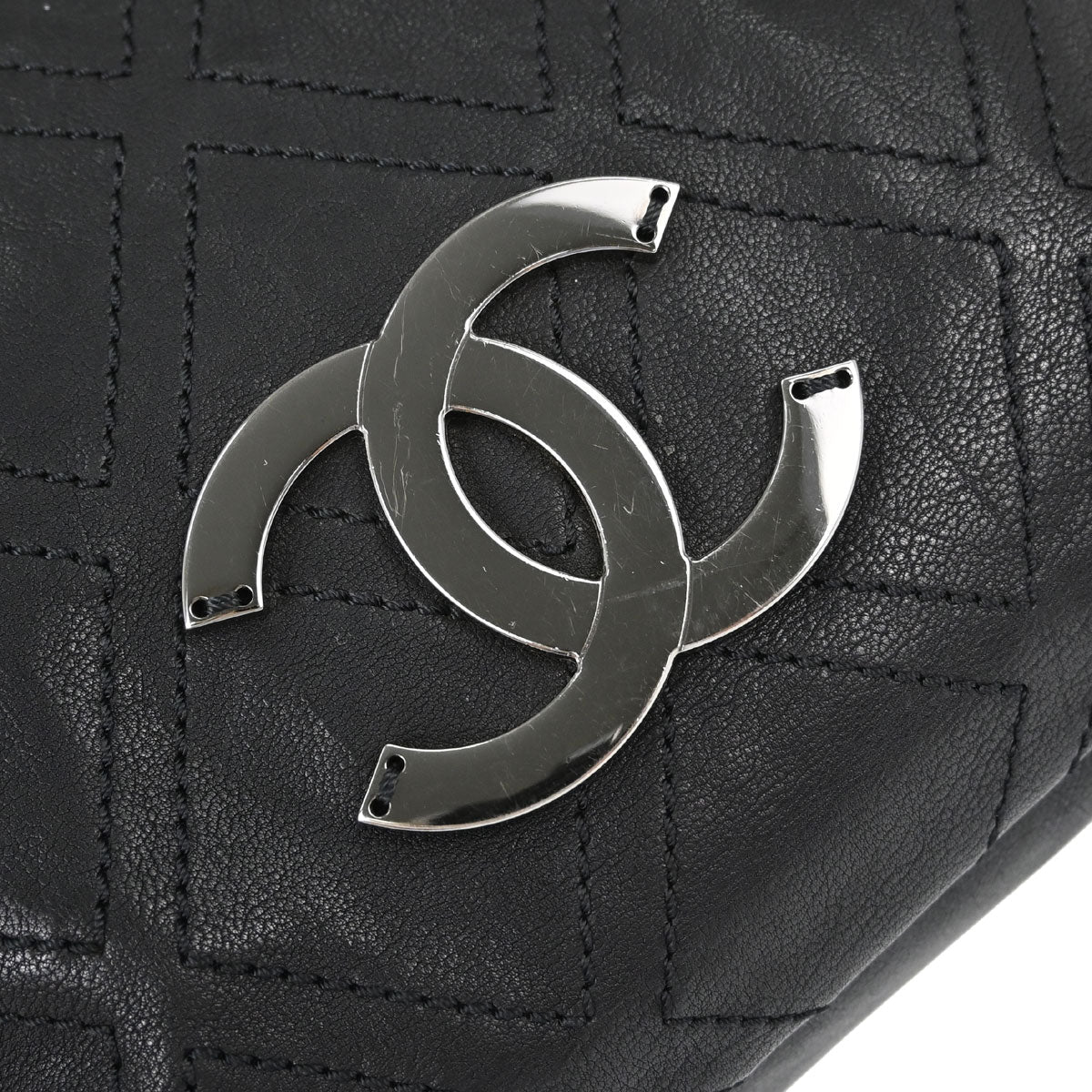 Chanel Black Calfskin Diamond Stitch Tote Handbag