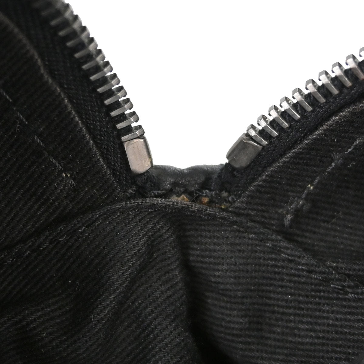 Chanel Black Calfskin Diamond Stitch Tote Handbag