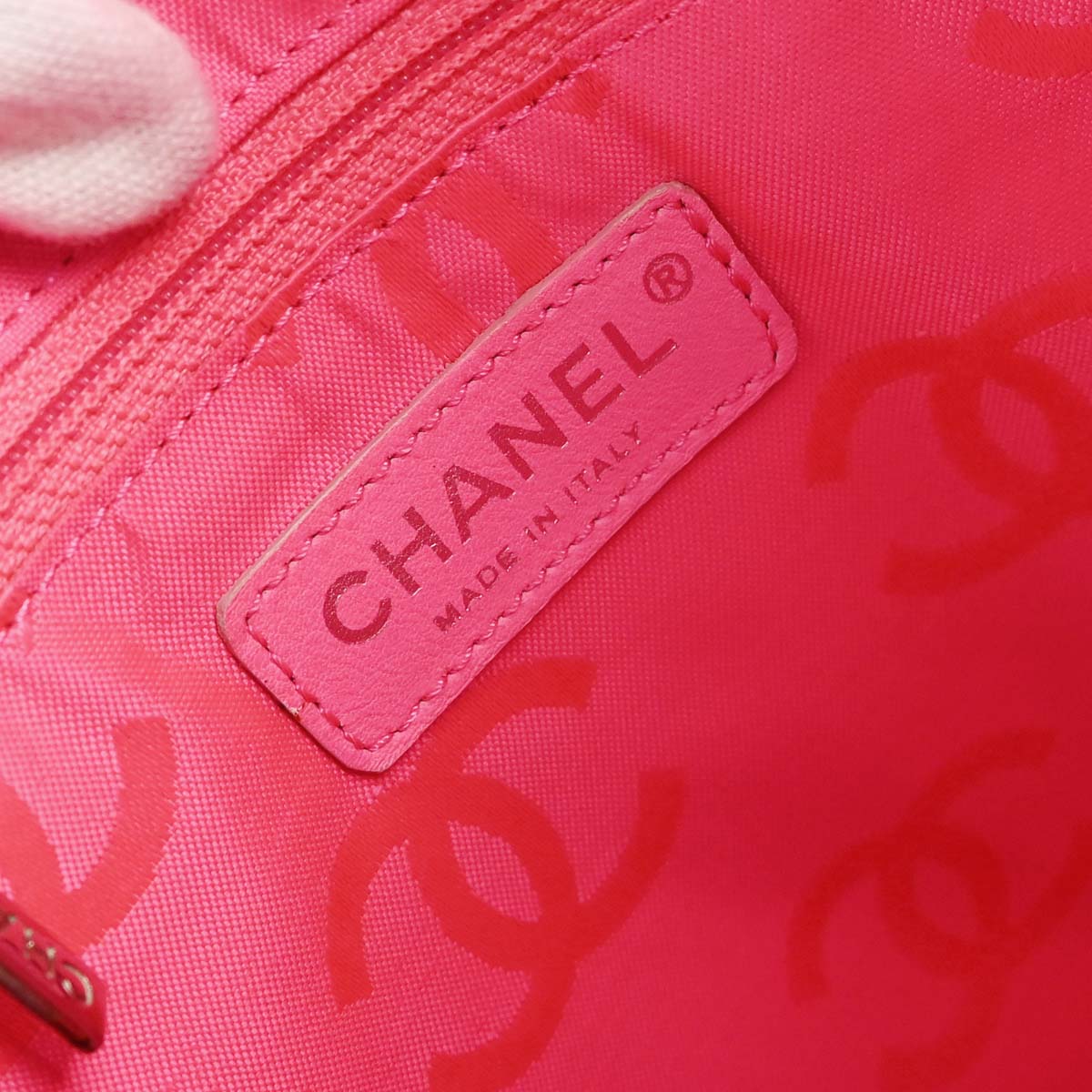 Chanel 2003-2004 Black Calfskin Cambon Ligne Tote Handbag