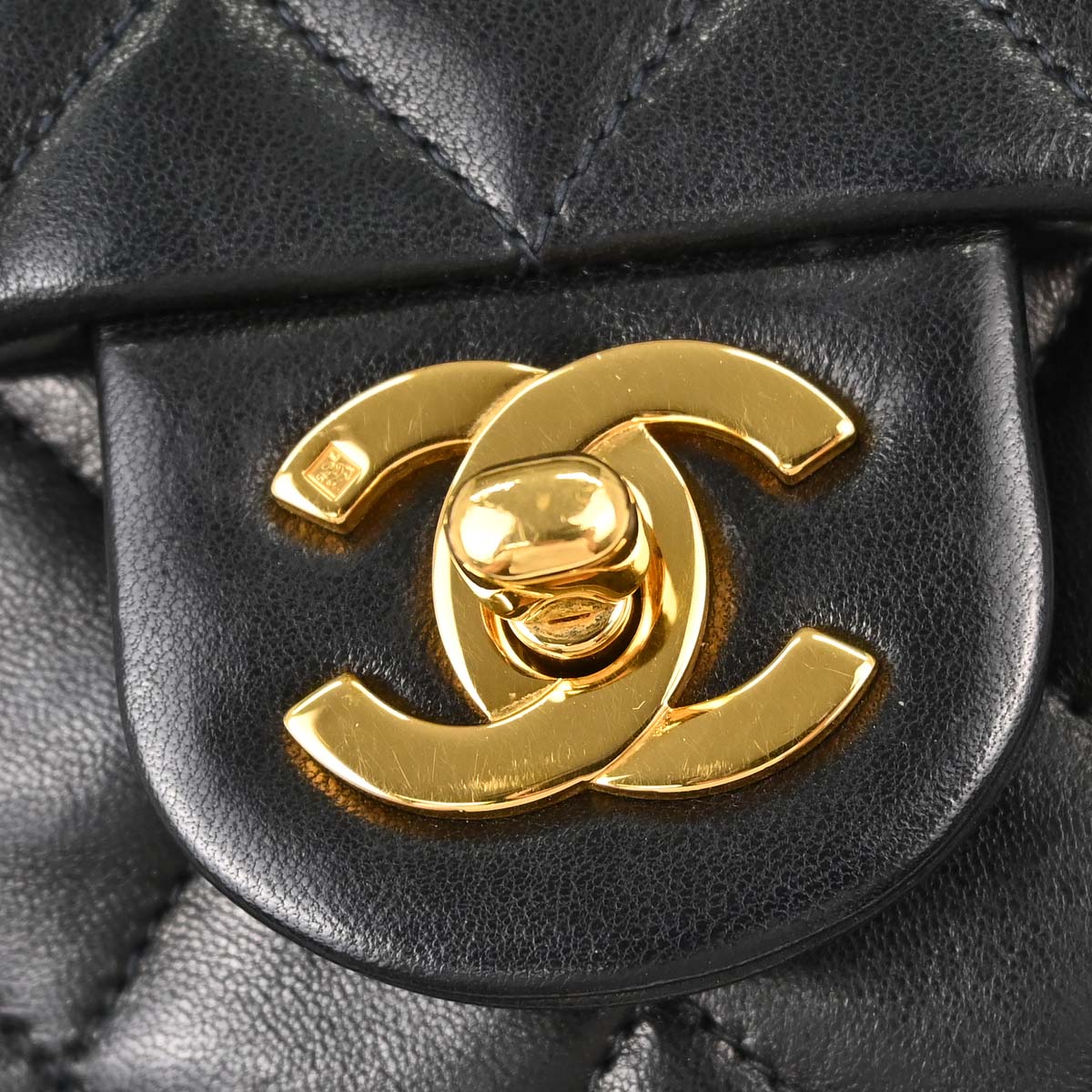 Chanel 1996-1997 Black Lambskin Mini Classic Square Flap Shoulder Bag 17