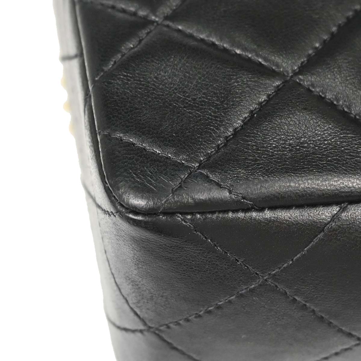 Chanel 1997-1999 Black Lambskin Mini Classic Square Flap Shoulder Bag 17