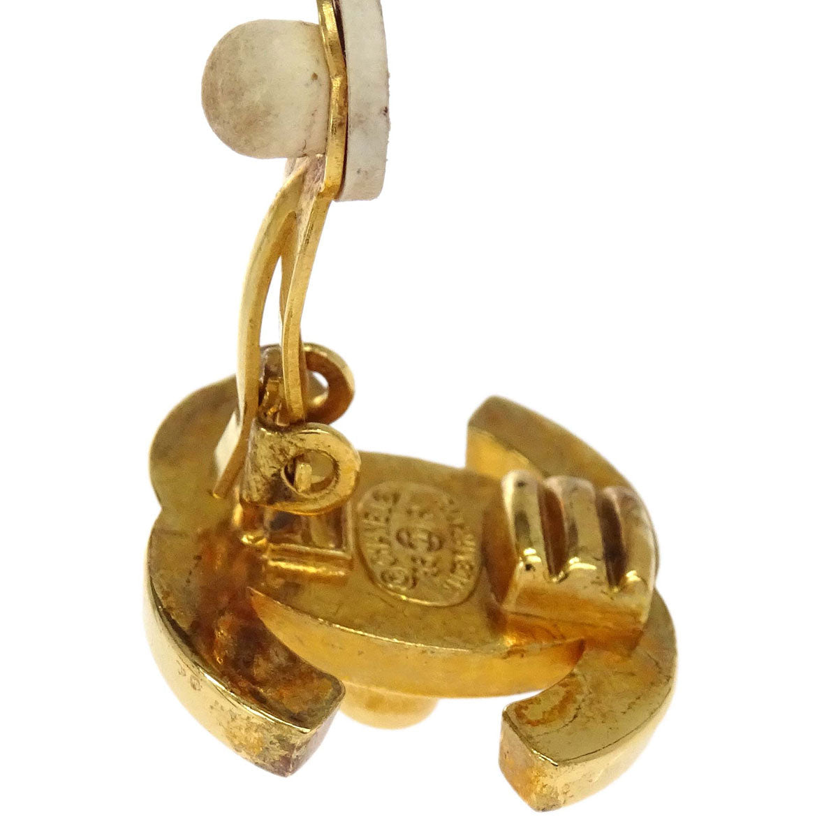 Chanel CC Turnlock Clip-On Earrings Gold Small 96P