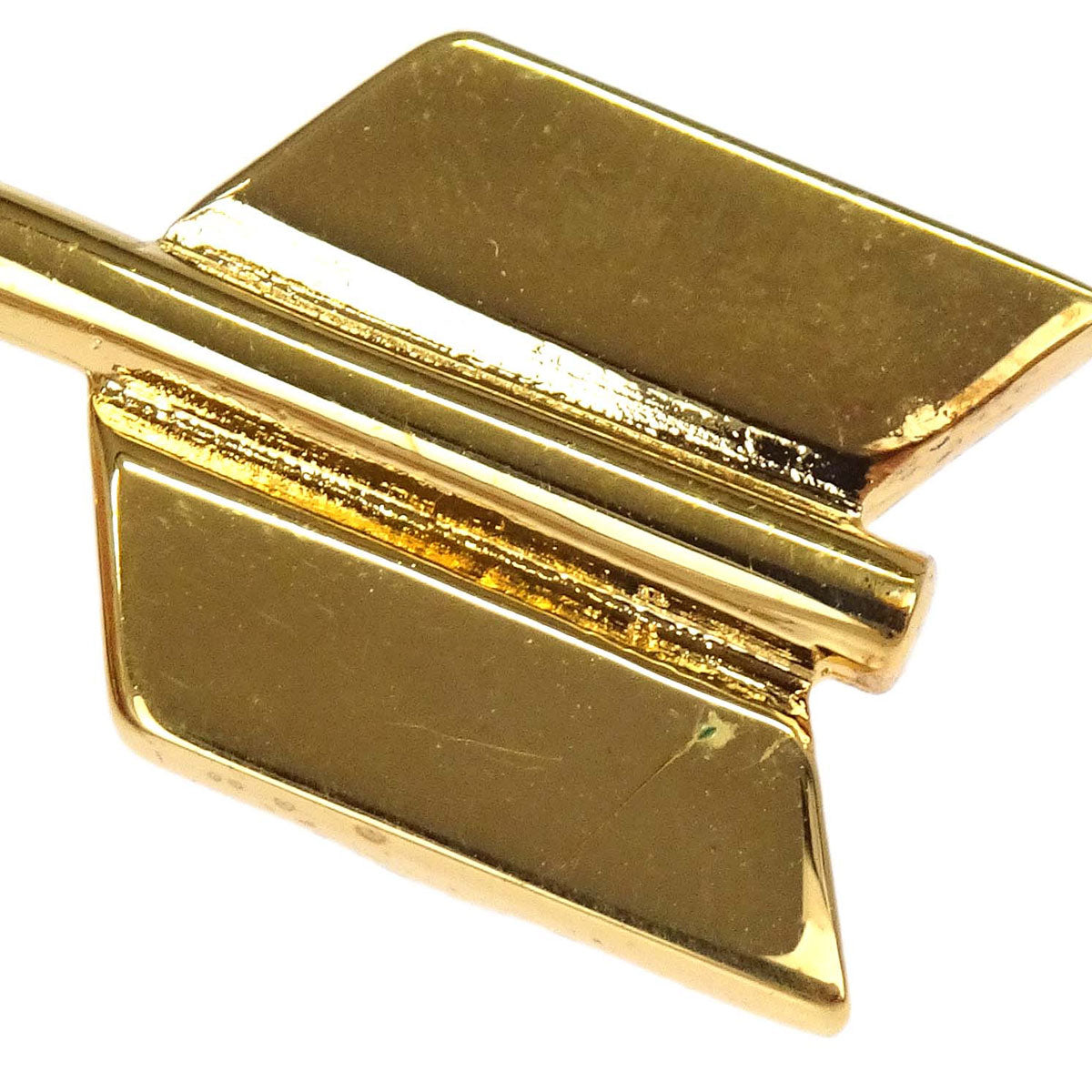 Chanel CC And Arrow Brooch Pin Gold 28