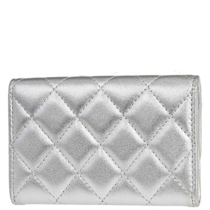 Chanel 2012 Silver Lambskin Cardholder Small Good