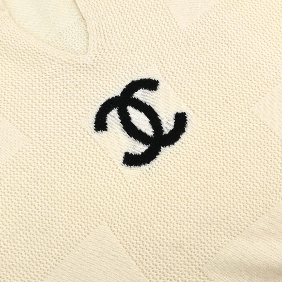 Chanel 2001 Short Sleeve Knit Top Ivory #42