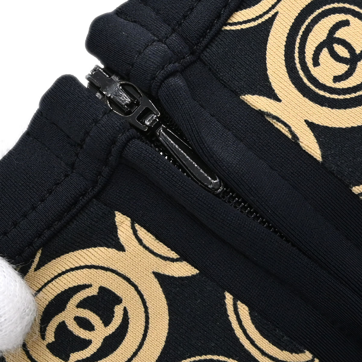 Chanel 2003 All-over Print Short Skirt Black Beige #36