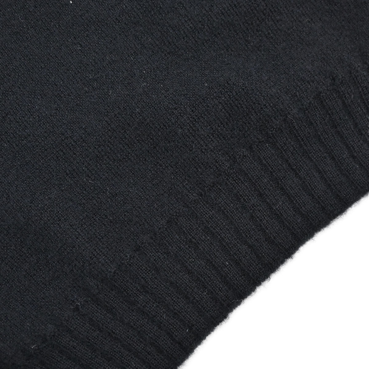 Chanel 2005 Sleeveless Cashmere Top Sequins Beads Black #38