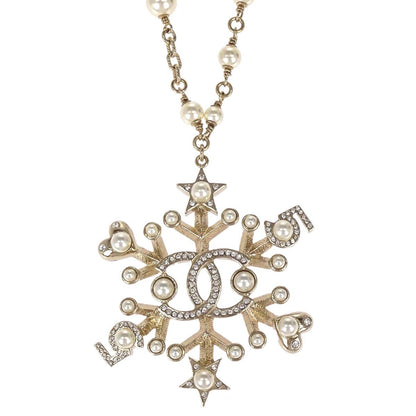 Chanel Rhinestone Costume Pearl Gold Snowflake Pendant Necklace B19B