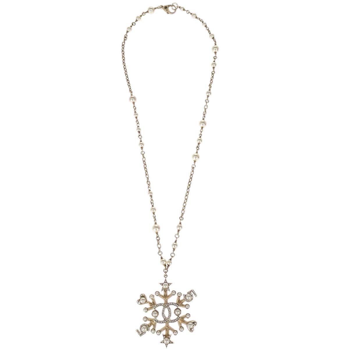 Chanel Rhinestone Costume Pearl Gold Snowflake Pendant Necklace B19B