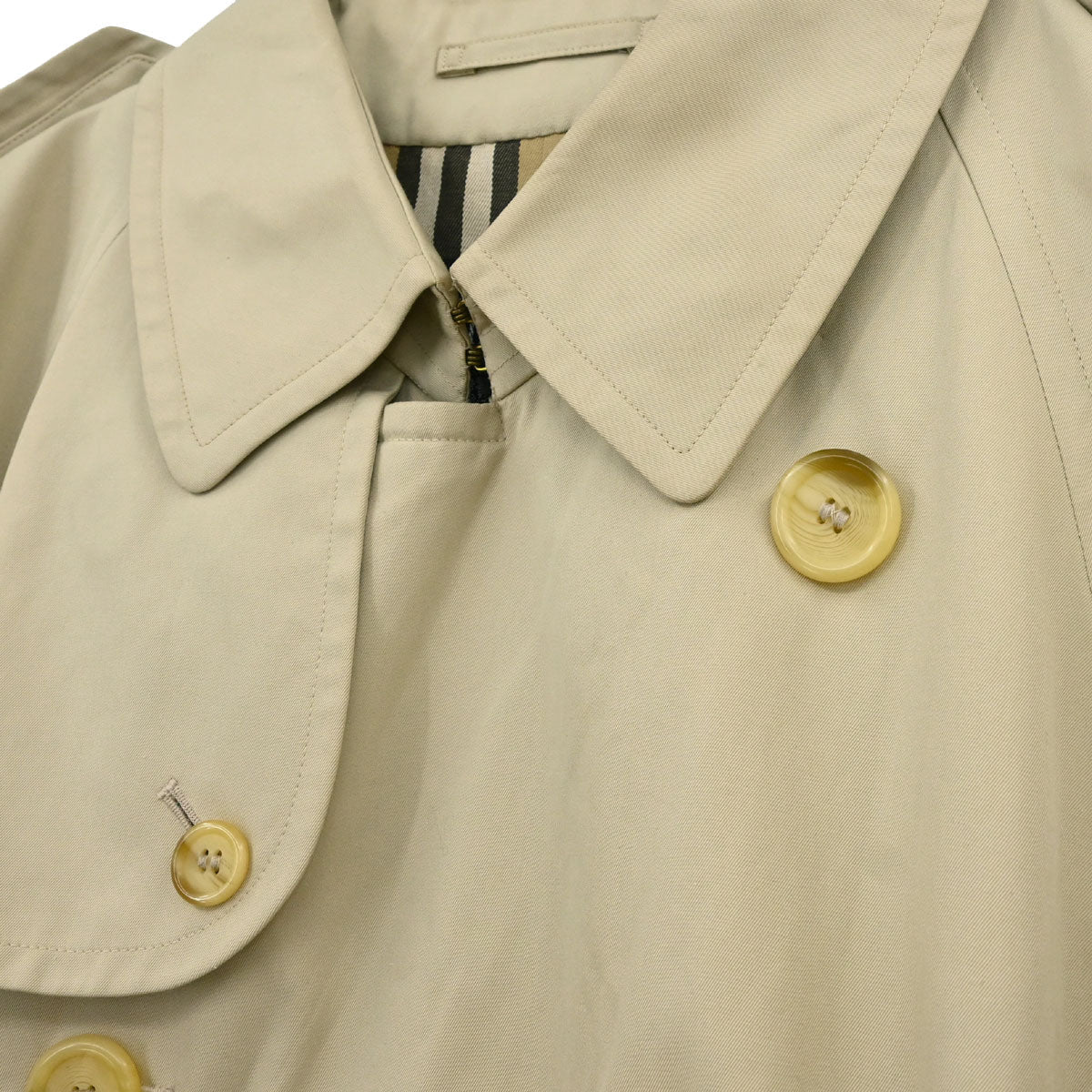 Burberrys Trench Coat Light Beige