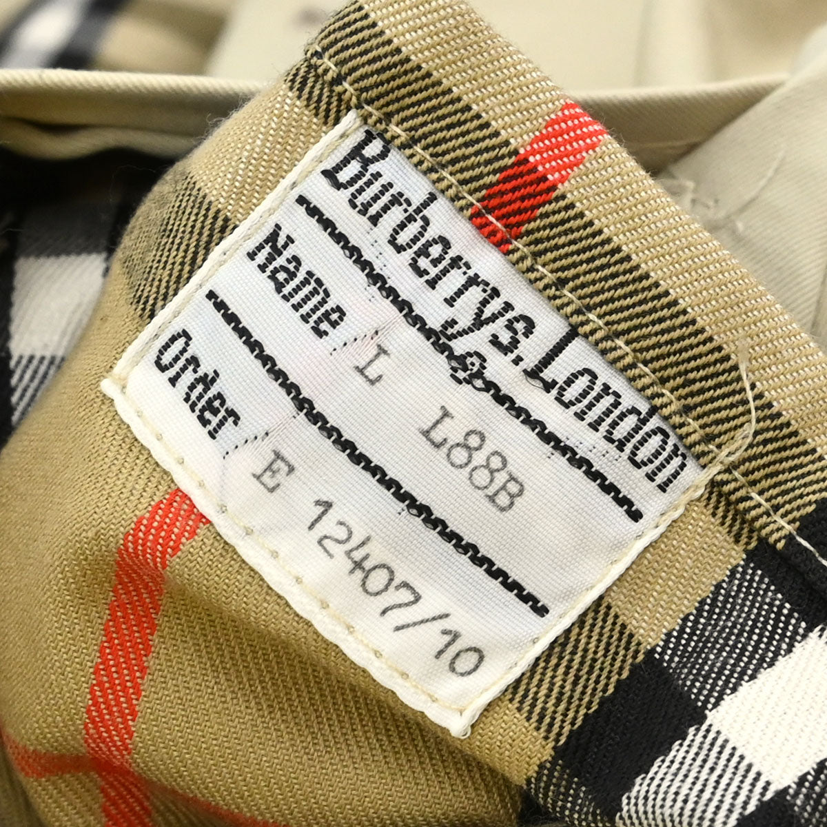 Burberrys Trench Coat Light Beige