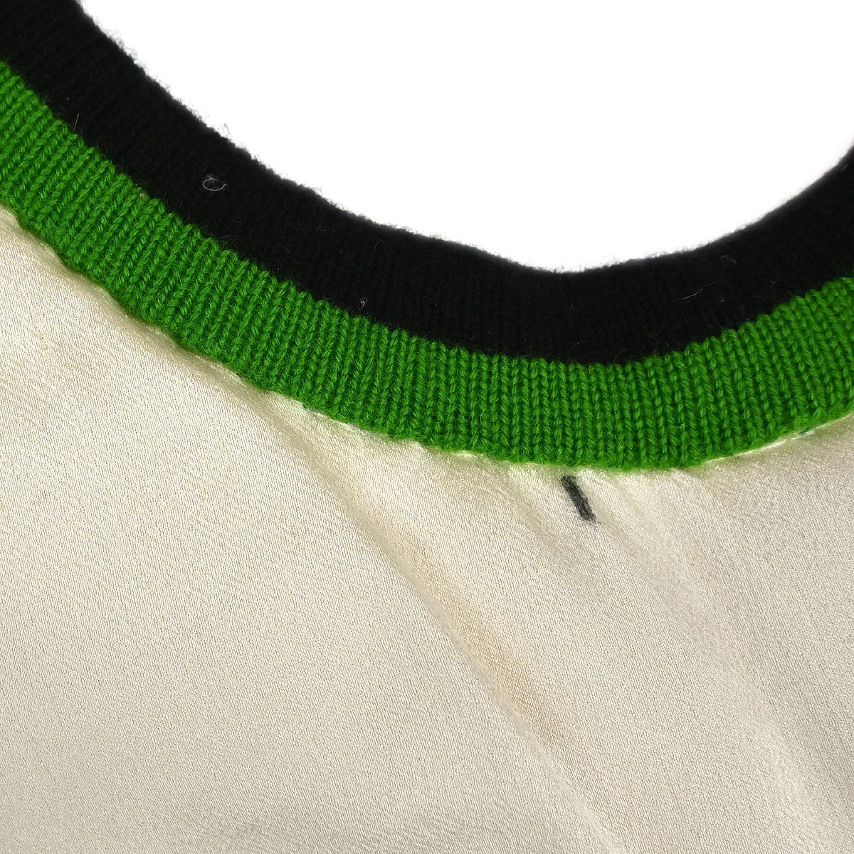 Chanel 1994 Sleeveless Vest Jacket White #34