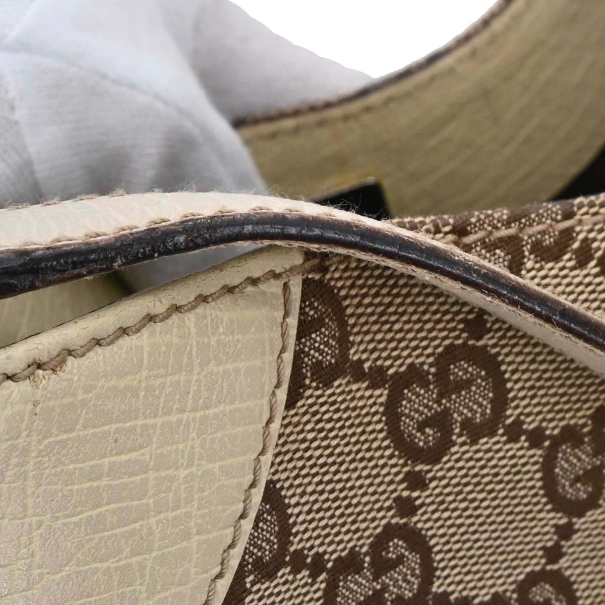 Gucci Beige GG Horsebit Handbag