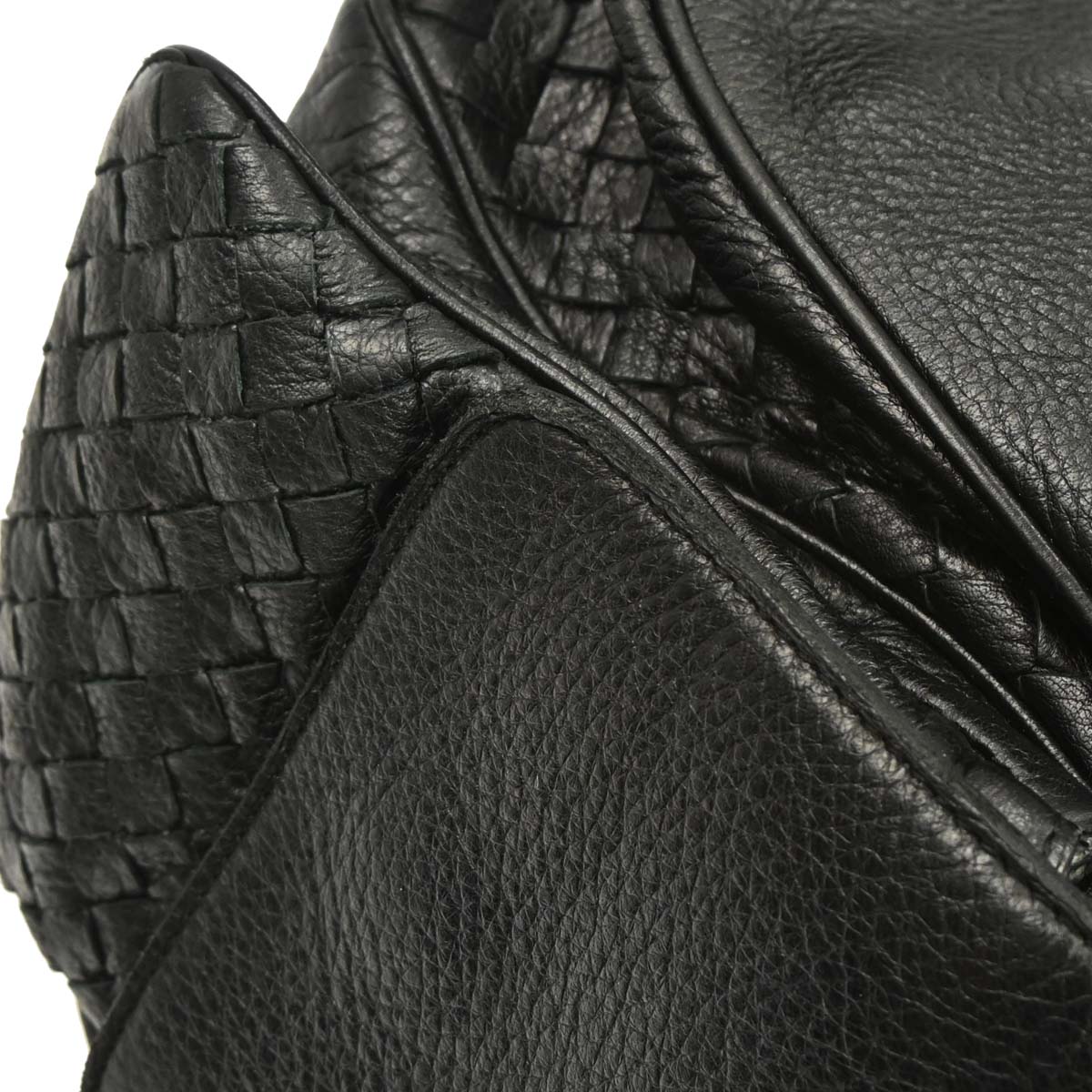 Bottega Veneta Black Leather Intrecciato Handbag