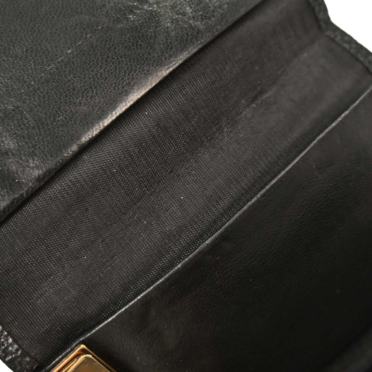 Chanel 2003-2004 Black Caviar Skin Six Hook Key Case Small Good