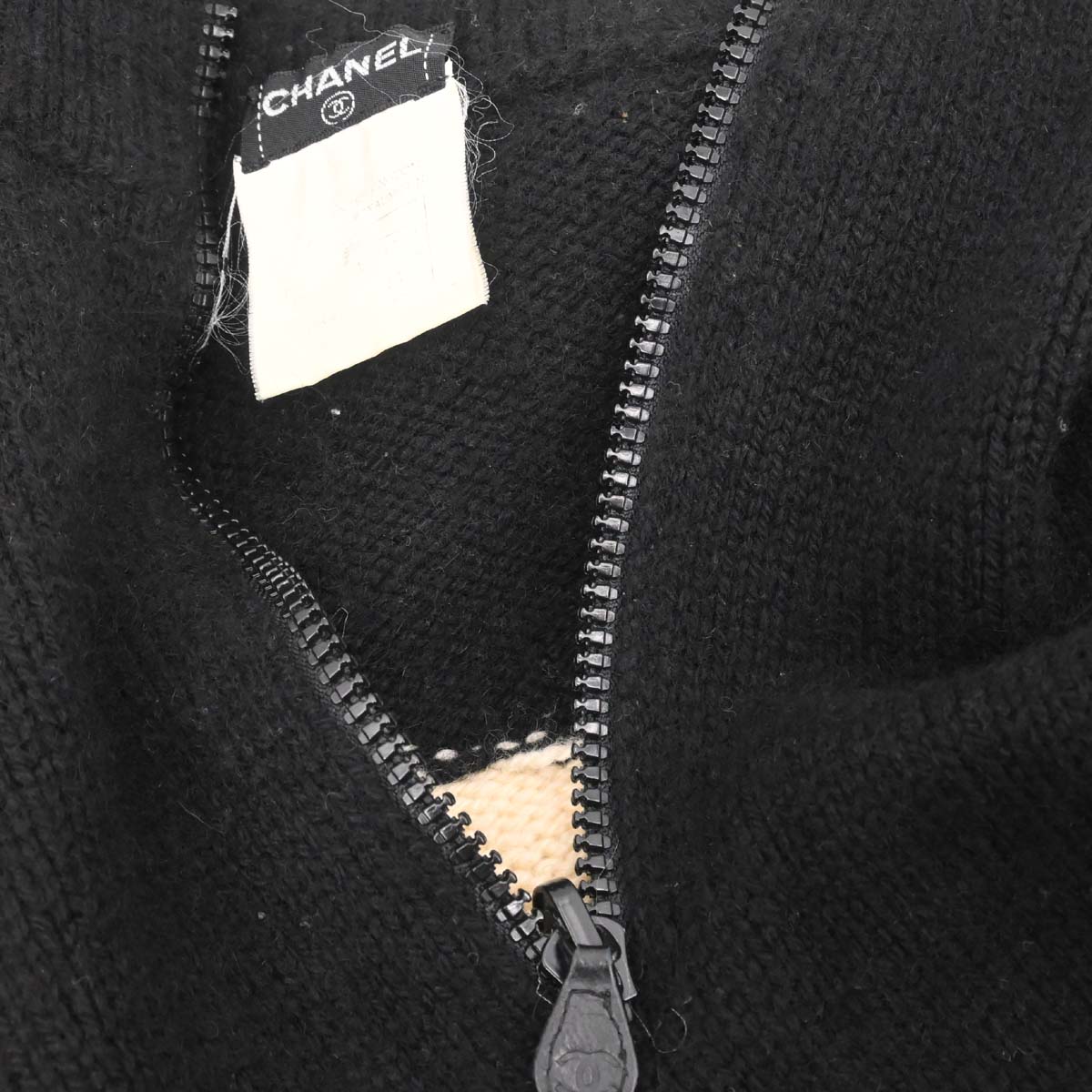 Chanel 1996 Cashmere Zip-up Knit Sweater #44
