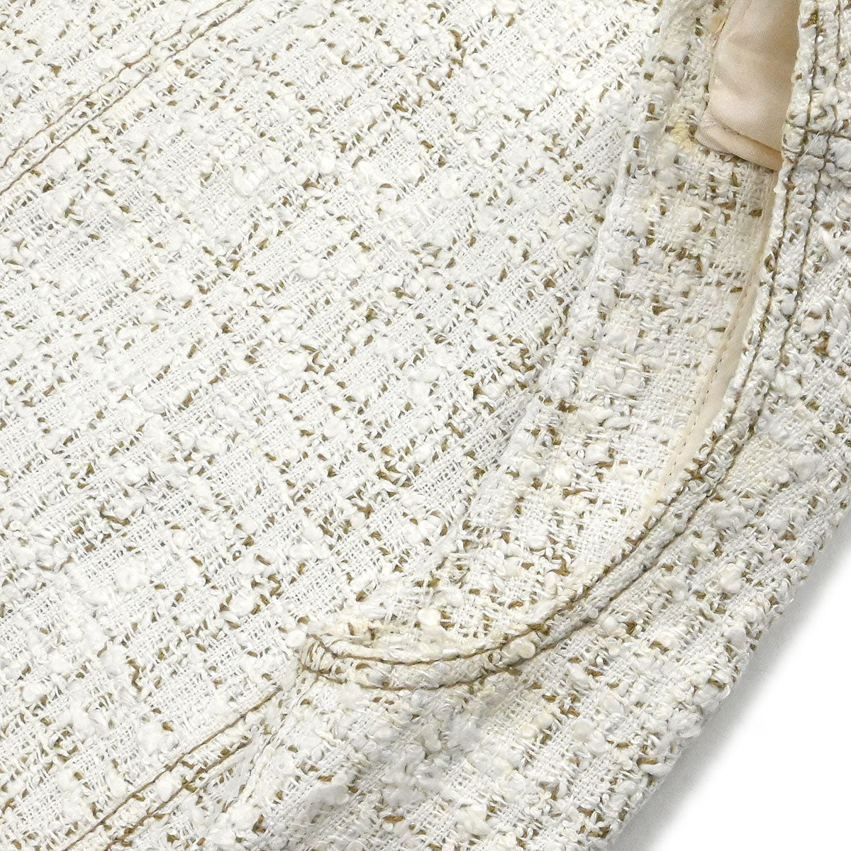 Chanel 2001 Setup Suit Jacket Skirt Tweed White #38