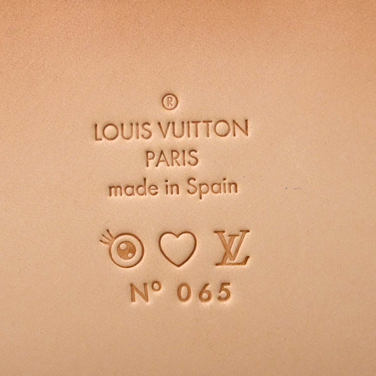Louis Vuitton White Eye Love Monogram Sac Gigantic Handbag M92057