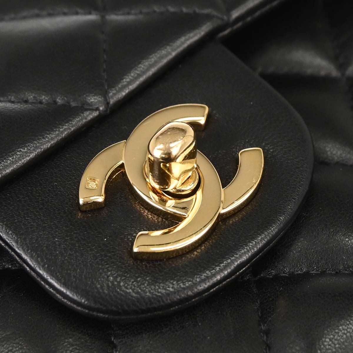 Chanel 2002-2003 Black Lambskin Medium Classic Double Flap Shoulder Bag