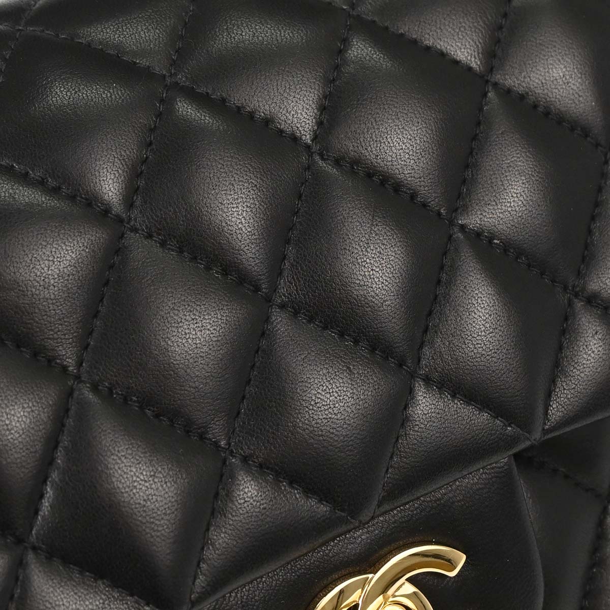 Chanel 2002-2003 Black Lambskin Medium Classic Double Flap Shoulder Bag