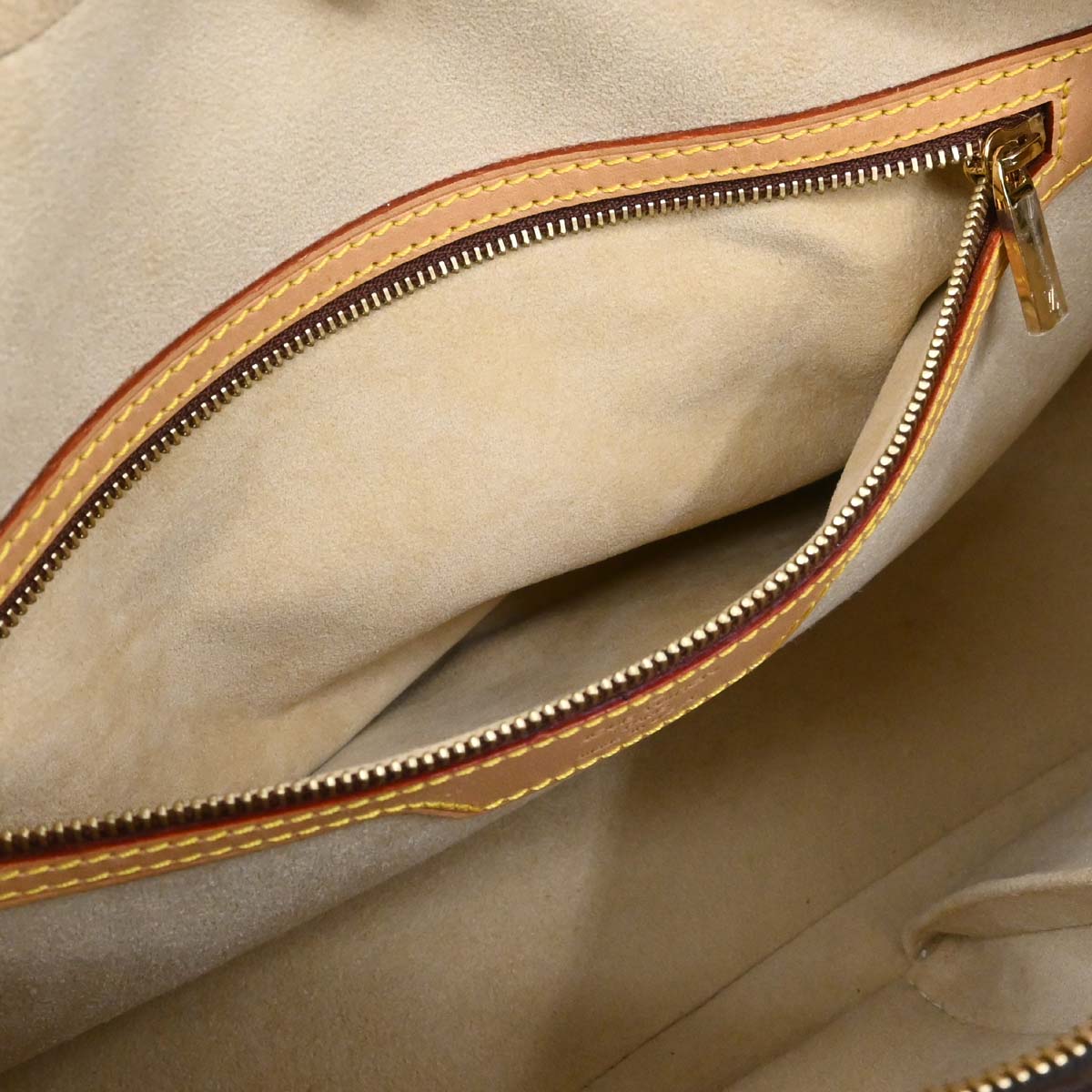 Louis Vuitton Monogram Cite GM Handbag M51181