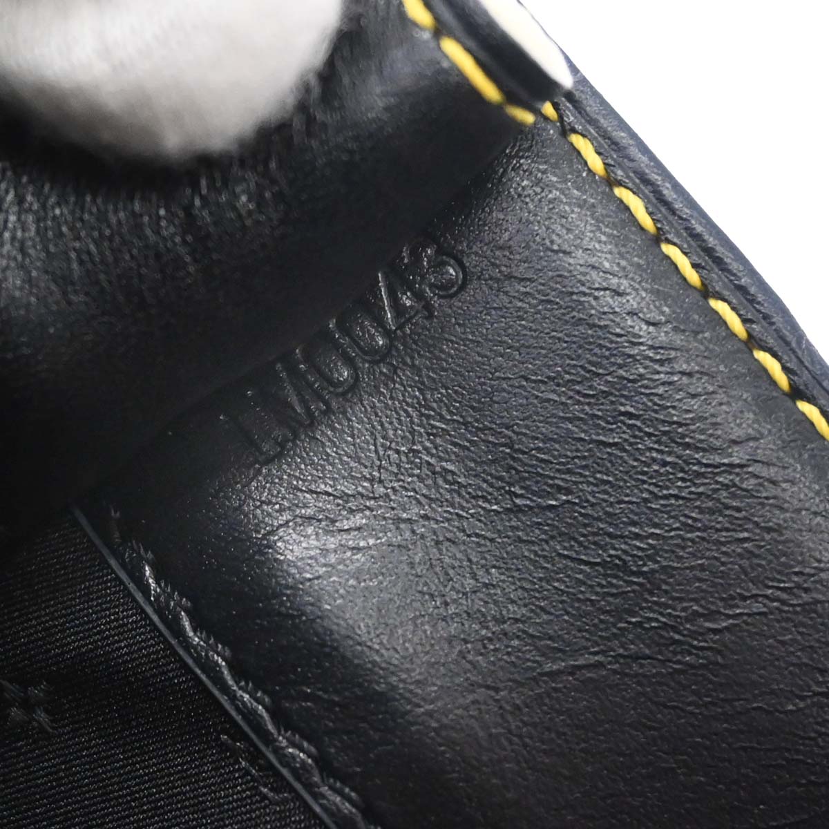 Louis Vuitton 2003 Black Suhali Talentueux Handbag M91820