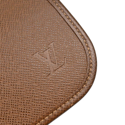Louis Vuitton 2009 Brown Taiga Andrei Shoulder Bag M32488