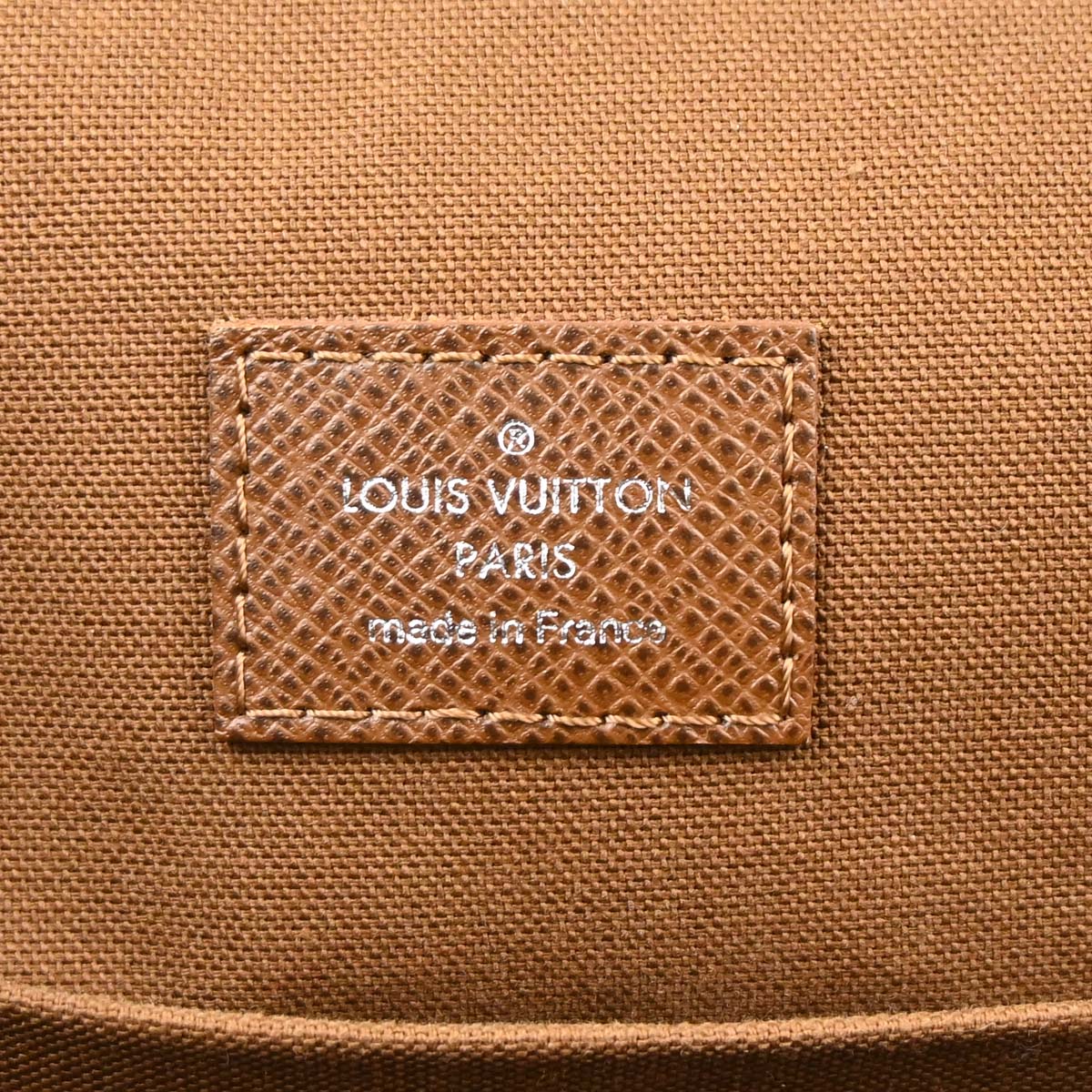 Louis Vuitton 2009 Brown Taiga Andrei Shoulder Bag M32488