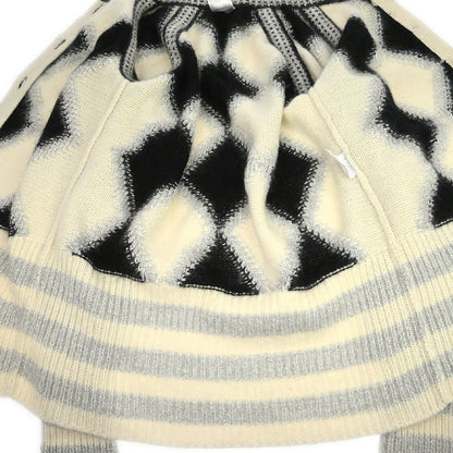 Chanel 2005 Cardigan White #38