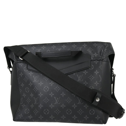 Louis Vuitton Monogram Voyager MM Messenger Shoulder Bag M40510